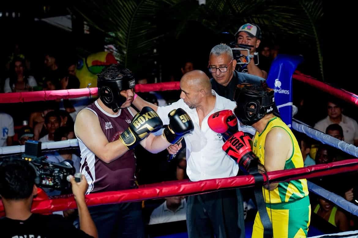 Gobernador y alcalde se fueron a los golpes en ring de boxeo así fue la pelea
