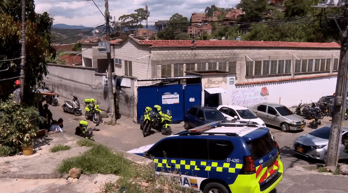 Estudiante se hiere tras ingresar armado a colegio en Medellín