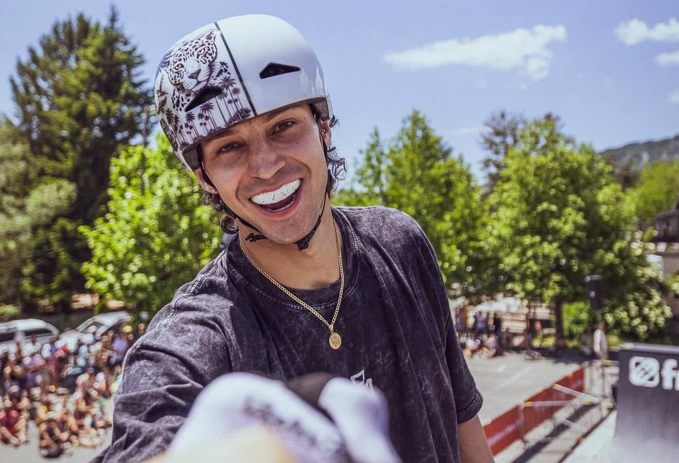 Robinson Meza, bicicrocista paisa, permanece en coma en Francia y su familia pide ayuda