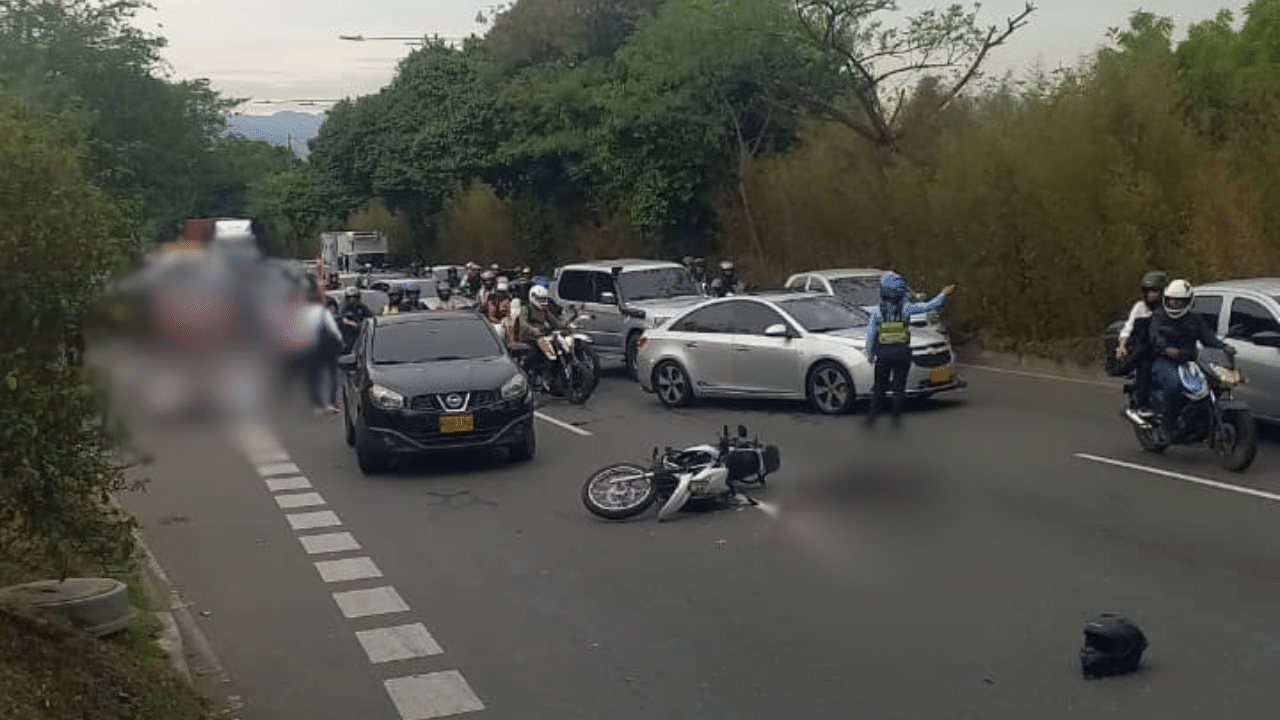 Un motociclista murió tras un grave accidente de tránsito en la Regional