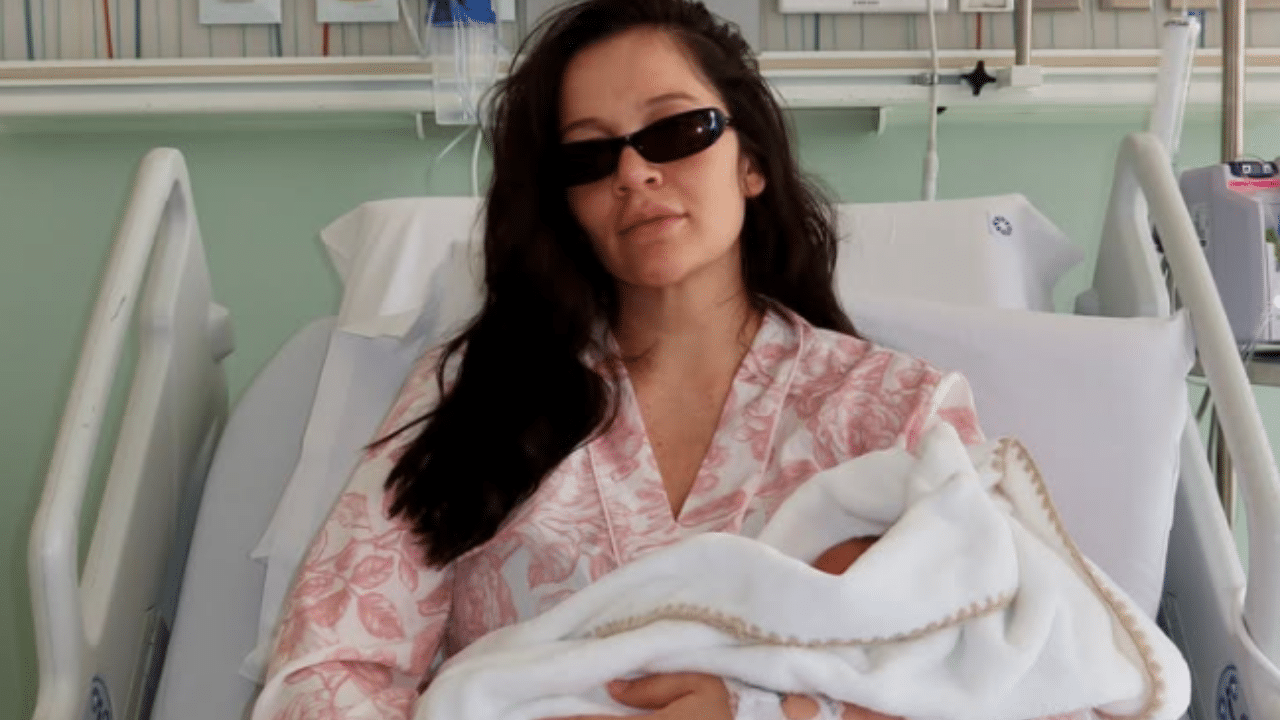 ¡Ya nació! Lina Tejeiro presentó a su hijo Gael con una emotiva fotografía desde el hospital