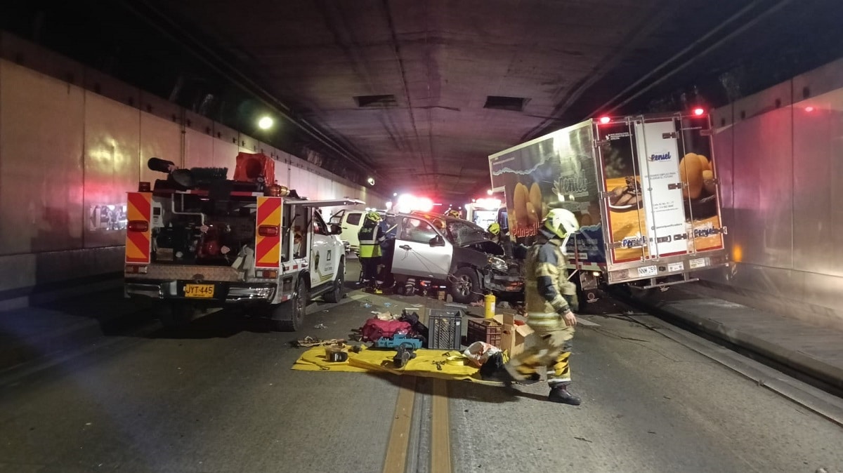 Habilitan Túnel de Oriente tras cierre por aparatoso accidente