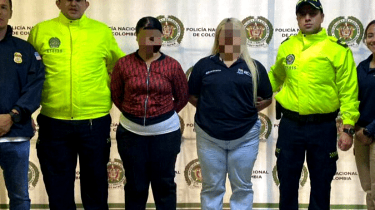 ¡Aberrante! Dos mujeres permitían abusos a sus bebés: alcalde de Medellín pidió su extradición