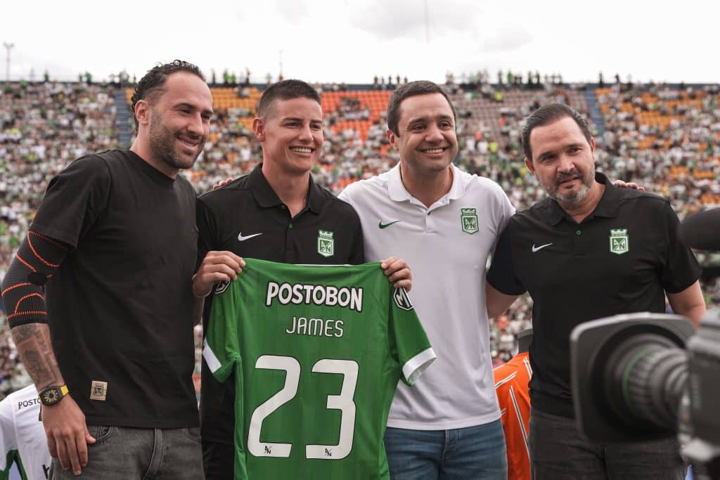 Emocionante despedida de David Ospina y presentación de James Rodríguez en Nacional