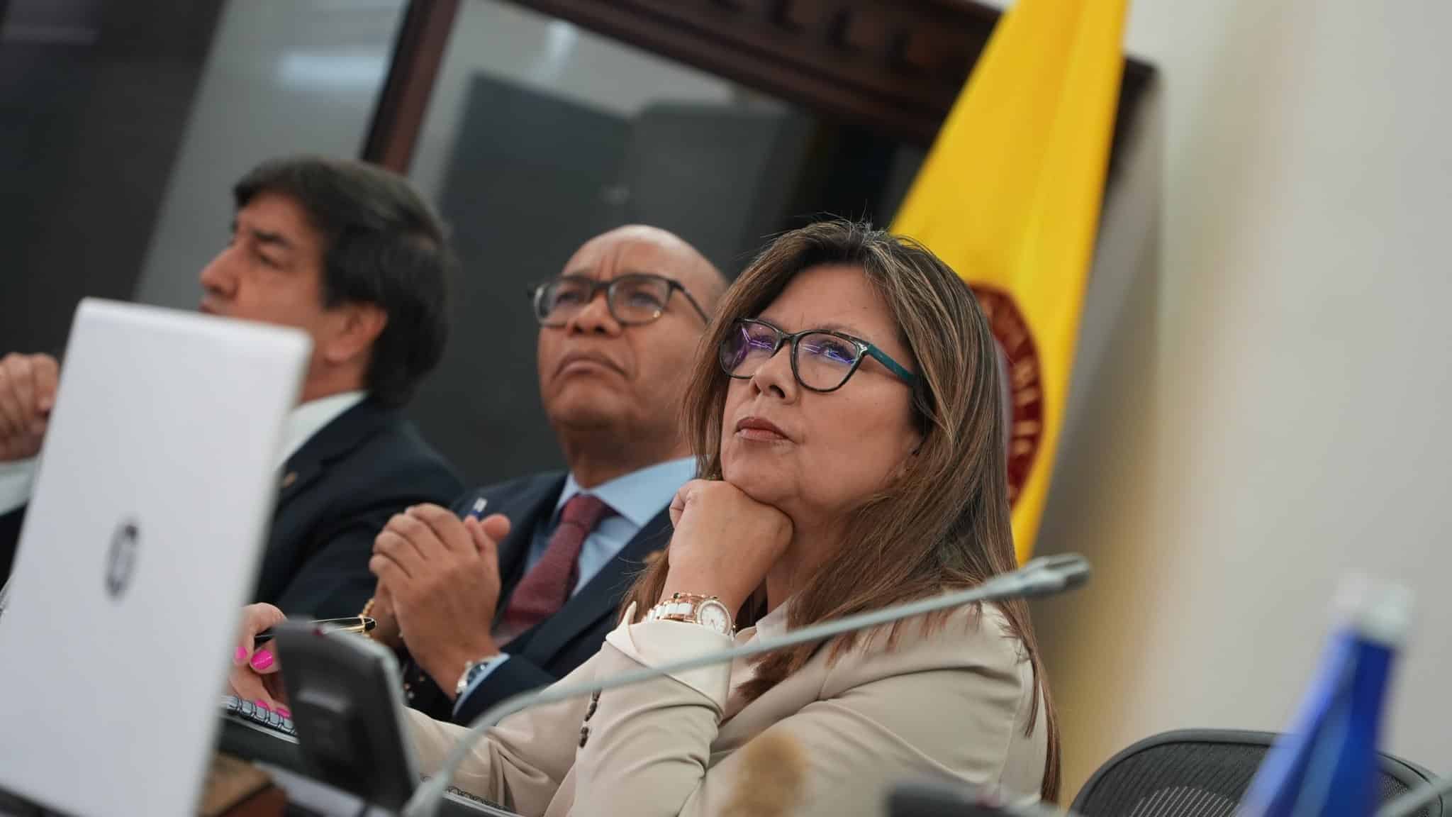 Fiscalía reactiva órdenes de captura contra tres voceros del Clan del Golfo tras fin de los diálogos