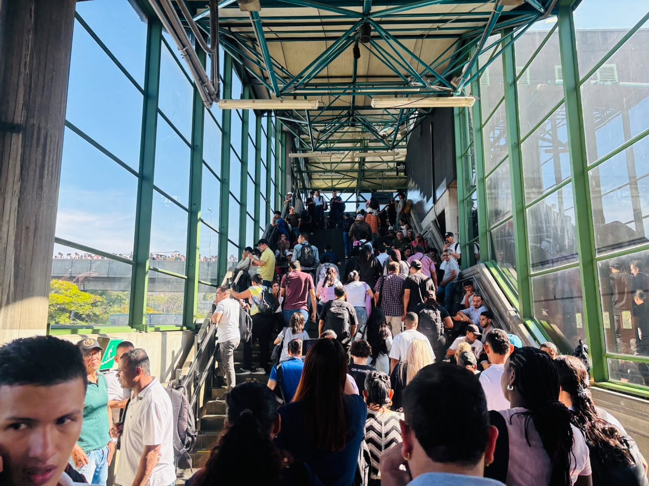 Restablecimiento del servicio en la línea A del Metro de Medellín