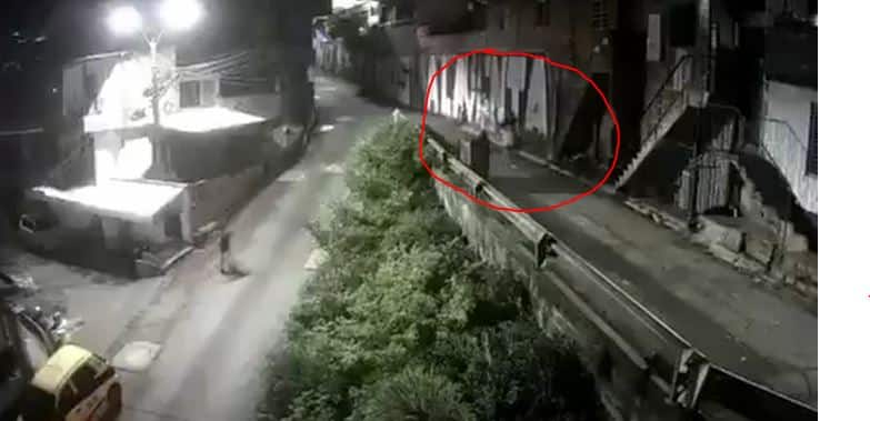 Adulto mayor que fue atacado por dos hombres permanece en cuidados intensivos