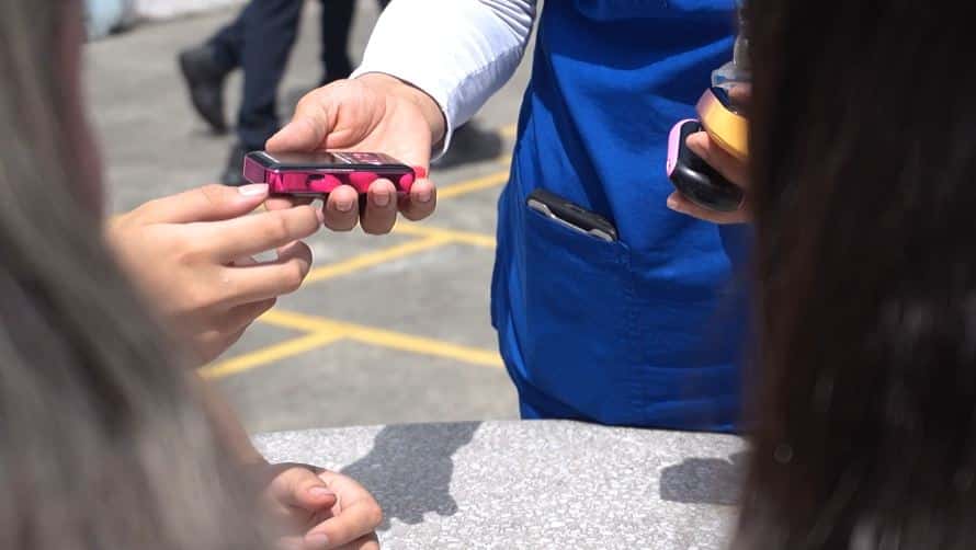 Campaña de entrega voluntaria de vapeadores en Medellín
