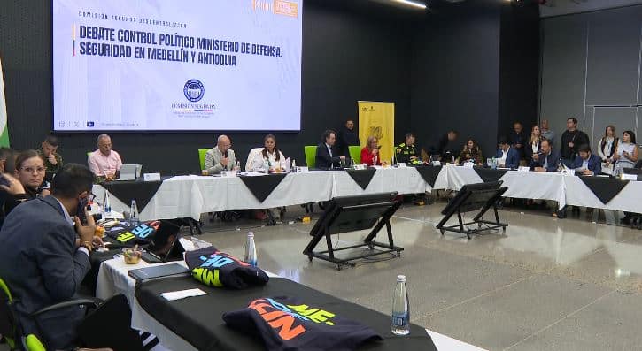Congresistas piden mantener operativos contra estructuras criminales en pueblos de Antioquia