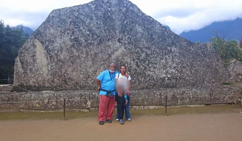 Grabaciones revelarían contradicción de escultor peruano investigado por explotación sexual a joven paisa