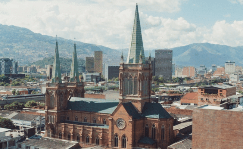 Cierres viales en el centro de Medellín por el Festival del Perpetuo Socorro