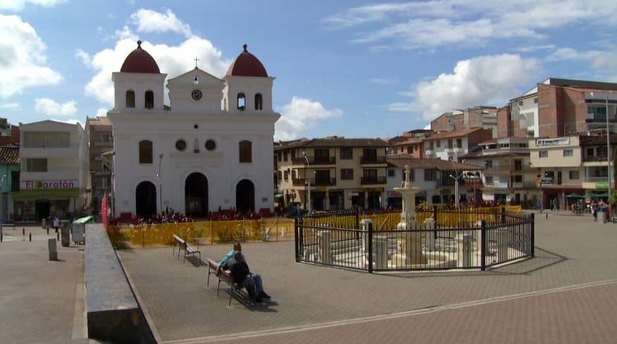 Habrá restricción de parrillero y otras medidas en algunos pueblos de Antioquia por Halloween