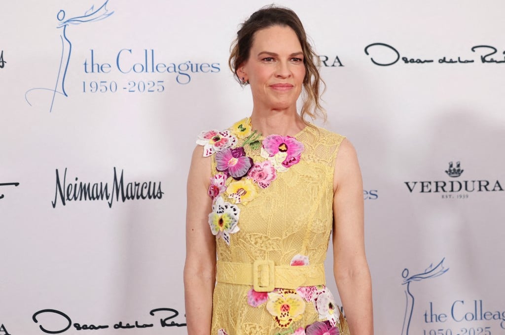 Hilary Swank, embarazada de su tercer hijo a los 52 años: así anunció la actriz la noticia