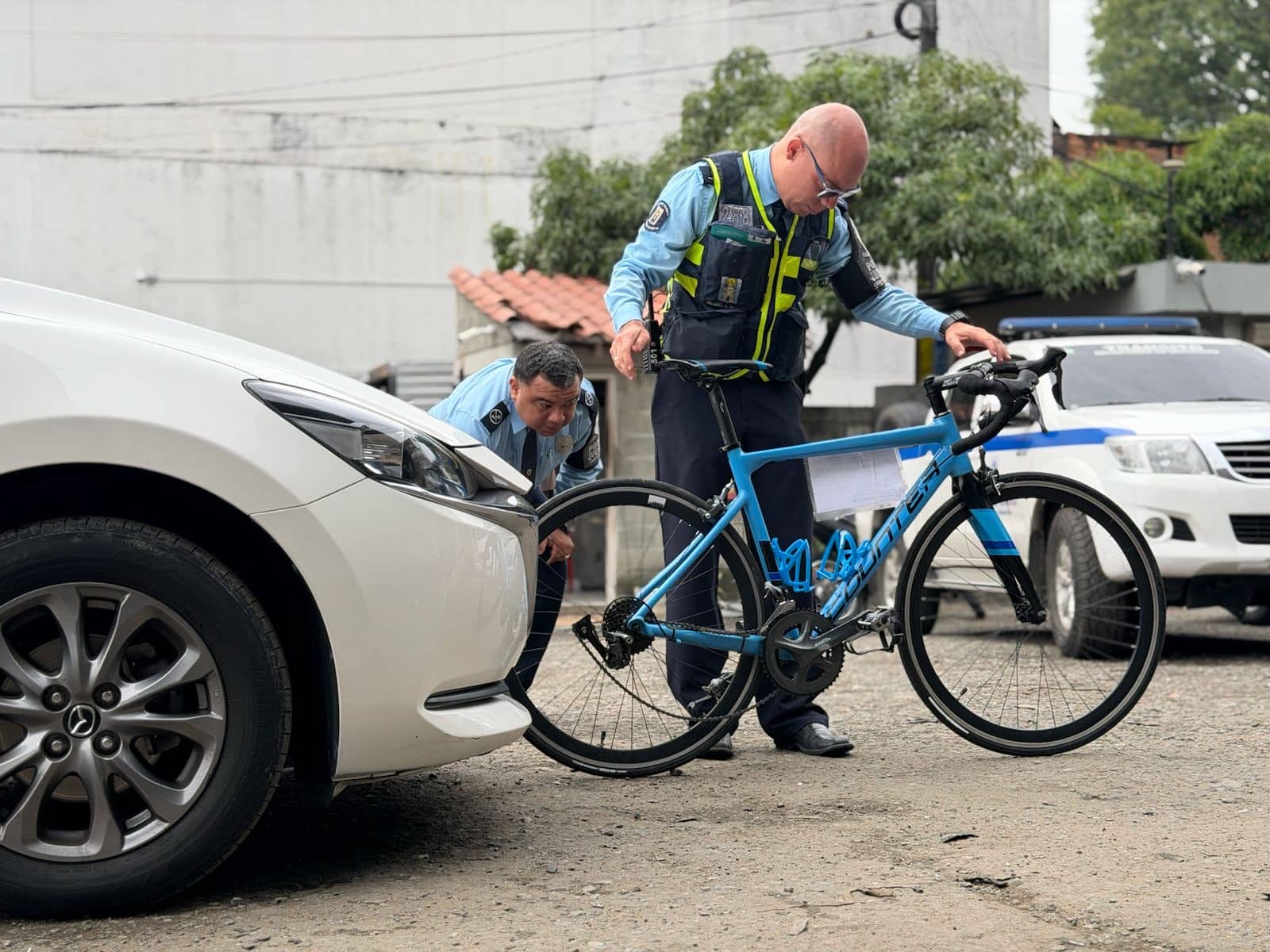 Inmovilizan en tiempo récord el carro que atropelló y mató a ciclista de 64 años en la Autopista Sur