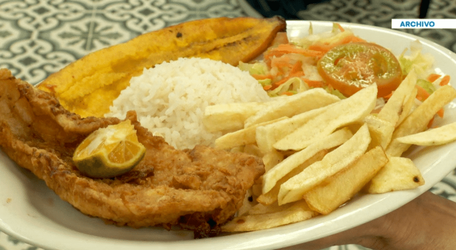 Intoxicación masiva por consumir alimentos en celebración del Día de la Familia