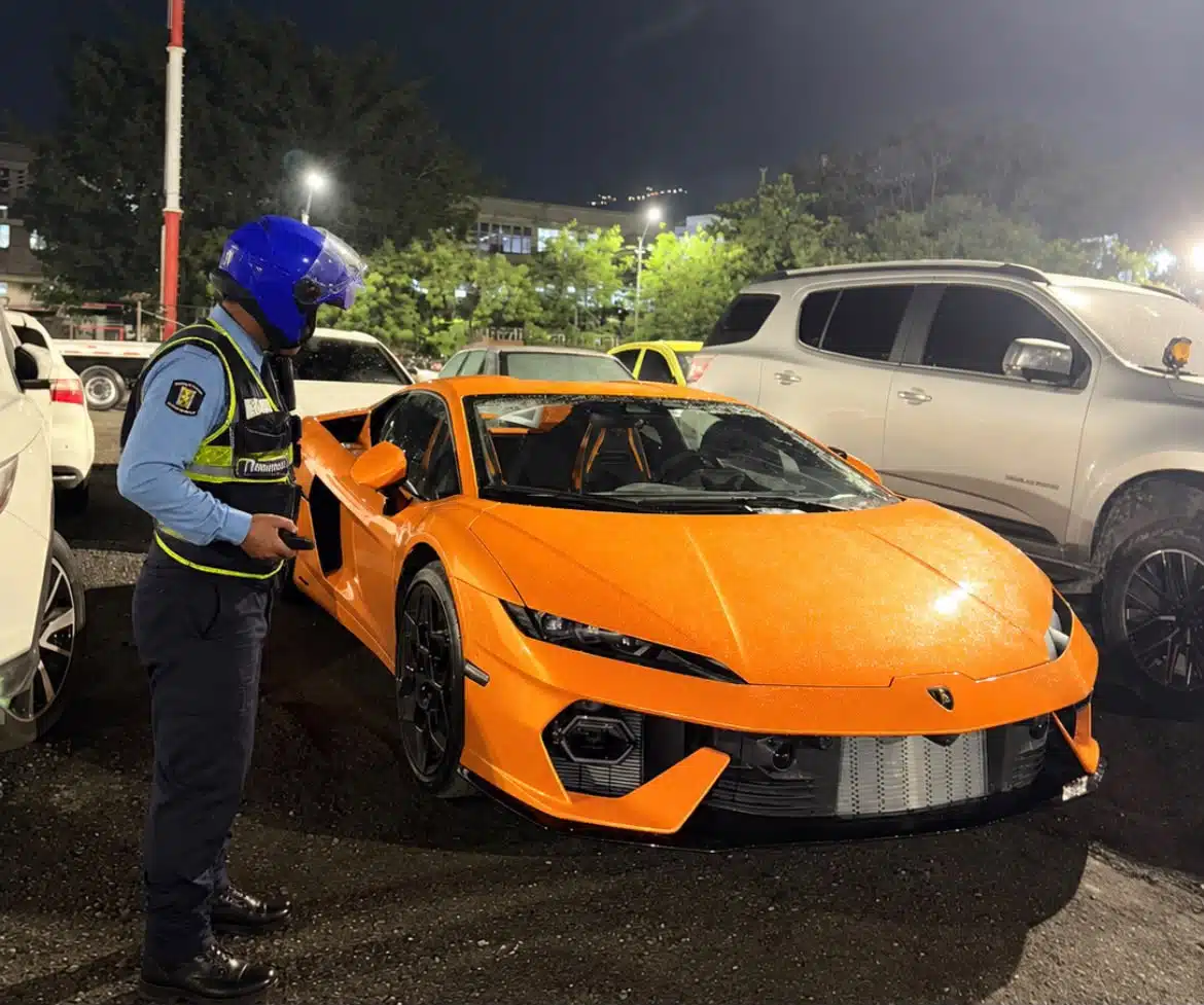 Inmovilizan un Lamborghini y otros vehículos de alta gama por realizar piques en el Túnel de Oriente
