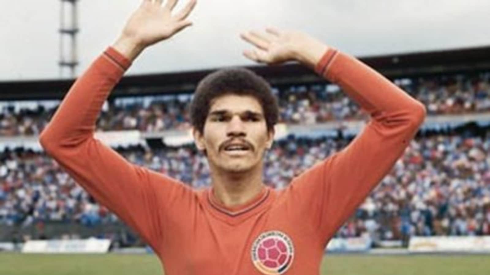 Luto en el fútbol colombiano murió Eduardo Emilio el Loco Vilarete histórico goleador e ídolo nacional