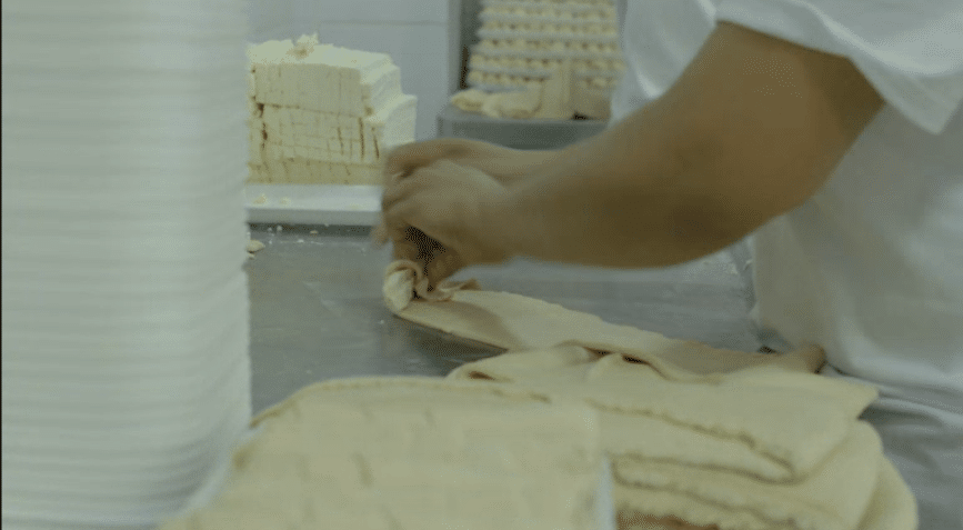 Margaripalos, la empresa de los ricos palitos de queso que nació en una casa del Popular Uno