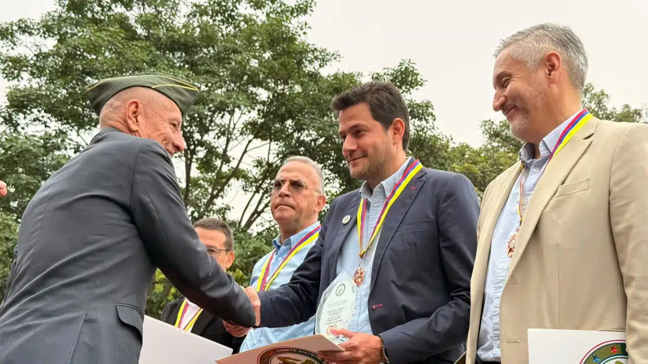 Medellín y Antioquia rinden homenaje a los veteranos de la fuerza pública