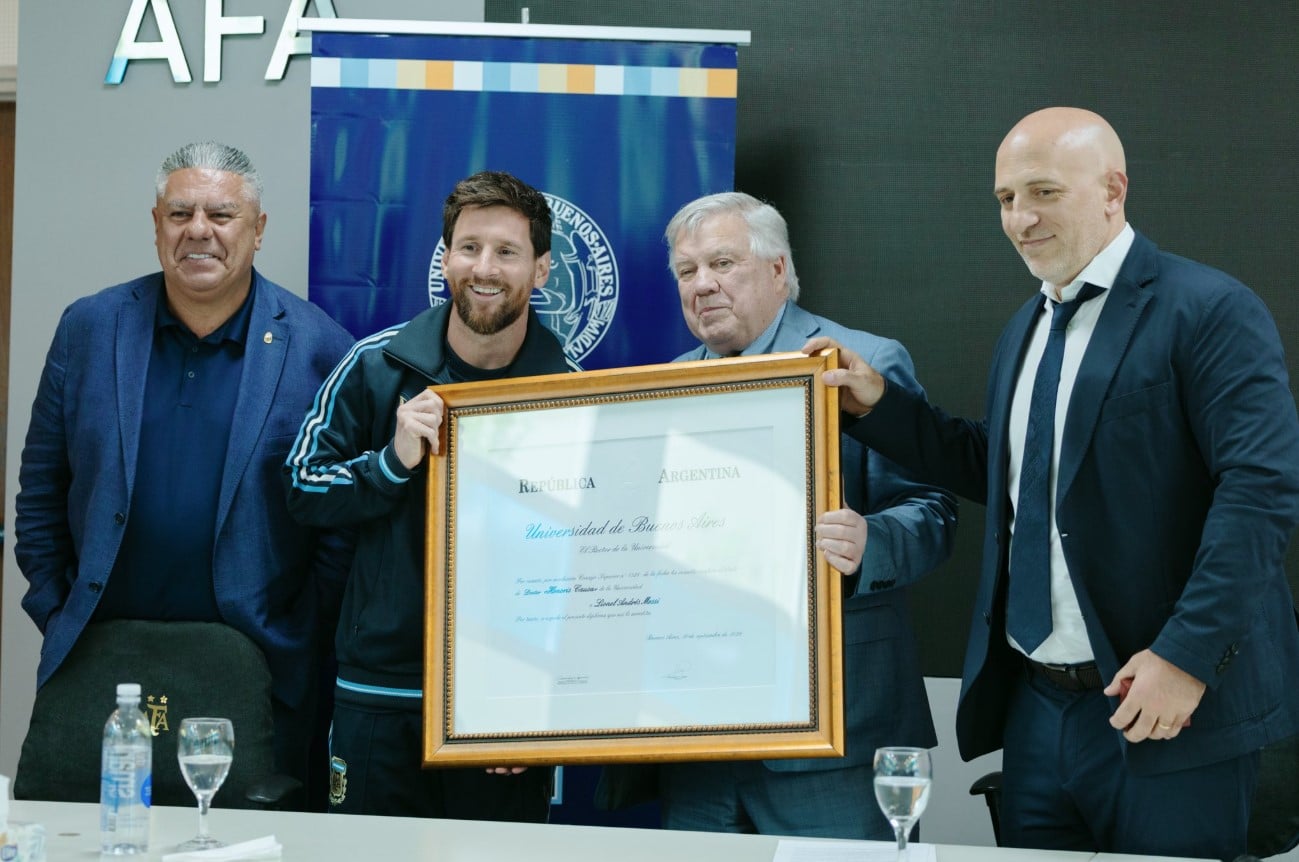 Lionel Messi recibe el doctorado honoris causa de la Universidad de Buenos Aires