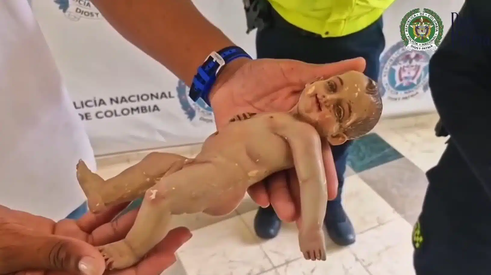Recuperan en Armenia el Niño Dios robado en iglesia de Medellín, pero el sacerdote ya no lo quiere recibir