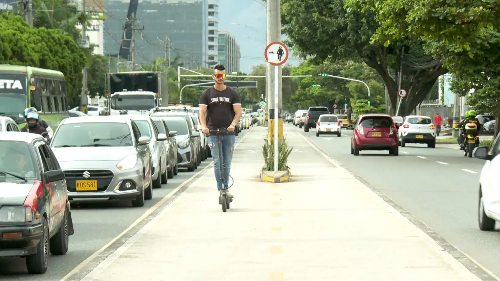 Van más de 250 accidentes en patinetas eléctricas en Medellín: habrá nueva reglamentación para su uso