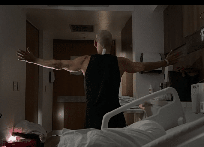 Foto de Vico C en cama de hospital en Medellín