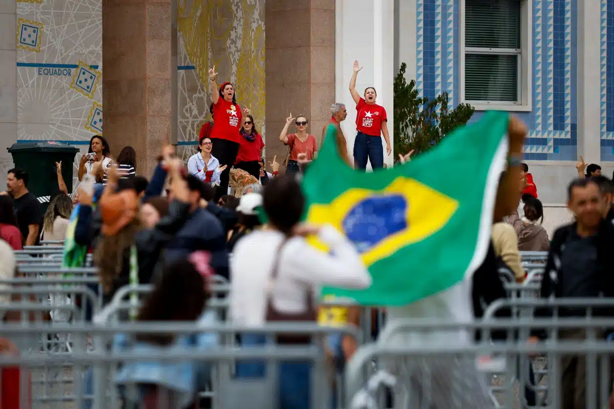 Brasil elige este domingo a su próximo presidente en medio de una fuerte polarización