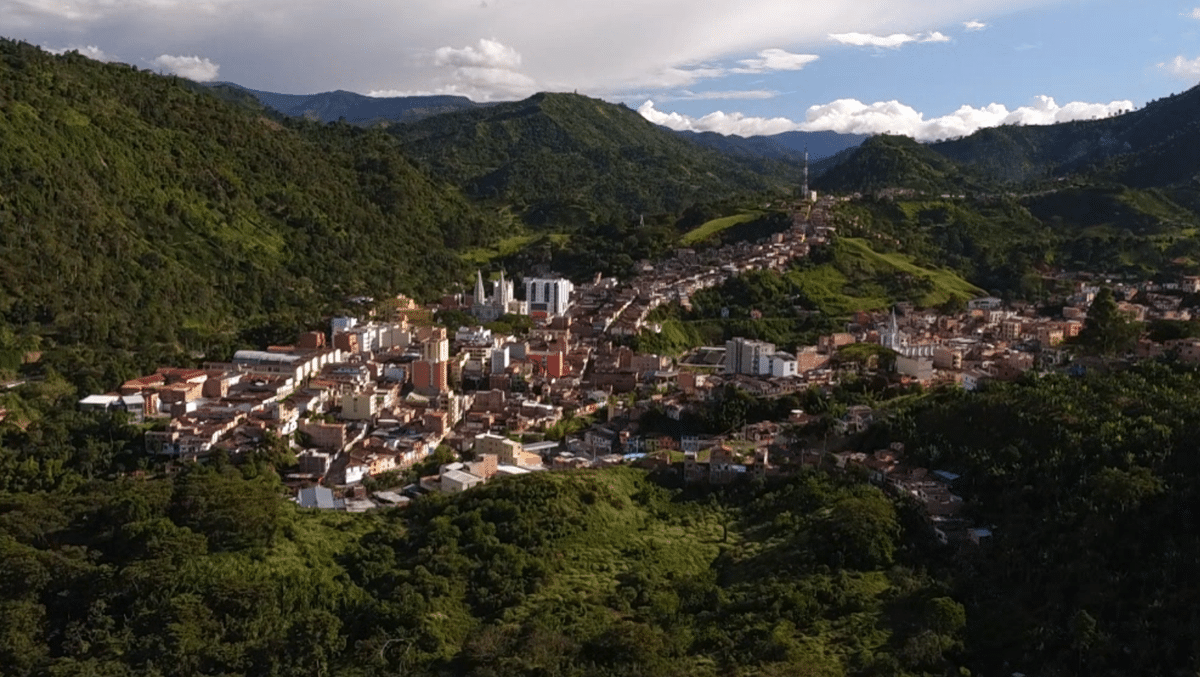 Identifican a dos hombres, víctimas de ataque sicarial en Andes