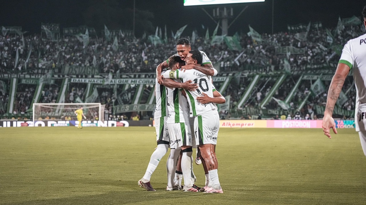 Contundente victoria de Nacional ante Pasto 3-0 y golazo de Edwin Cardona