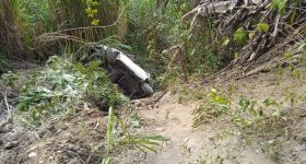 4 pasajeros de una camioneta murieron tras rodar por un abismo en la vía Armenia Mantequilla